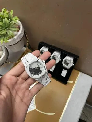 Material: Aluminum • Number Of Pieces: 1 Pc • Package Includes: 1 x Analogue Watch • Note: There might be slight color differences as a result of varying lighting and monitor effects.